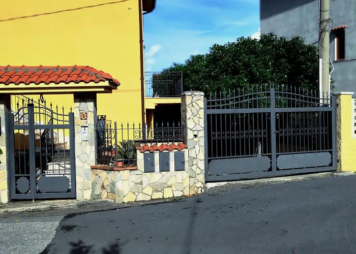 Perfetto Per Famiglia サンタ・マリーア・デル・チェドロ